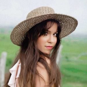 Meet your Posher, Julia